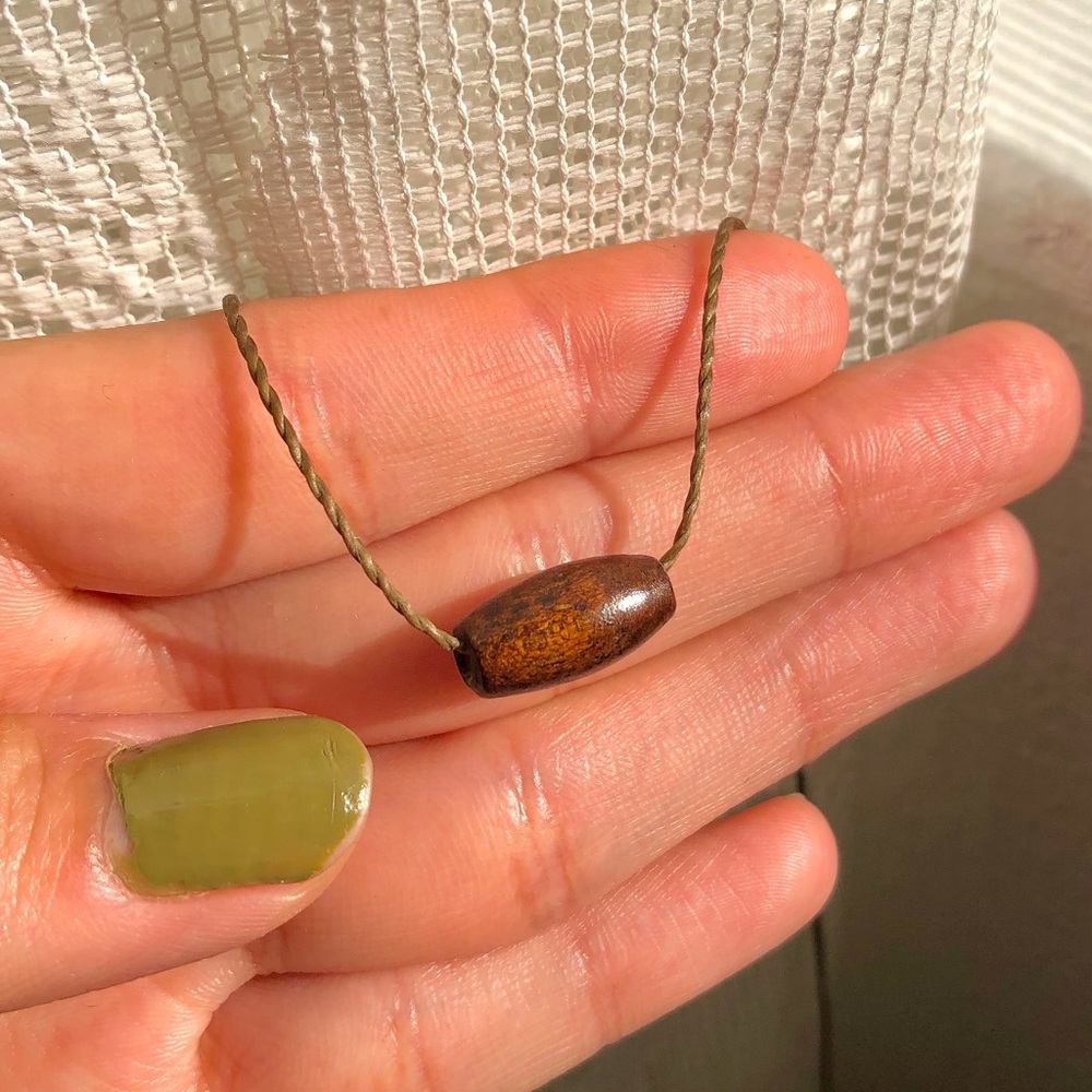 Dainty Wooden Oval Bead (Khaki Moss) Pendant Necklace/Choker - Picture 2 of 4